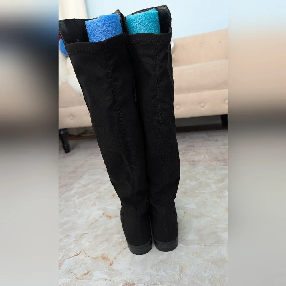 Unisa Black Over-the-Knee Women's Boots Size 7 M